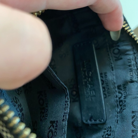 Michael Kors clutch - Picture 3 of 3